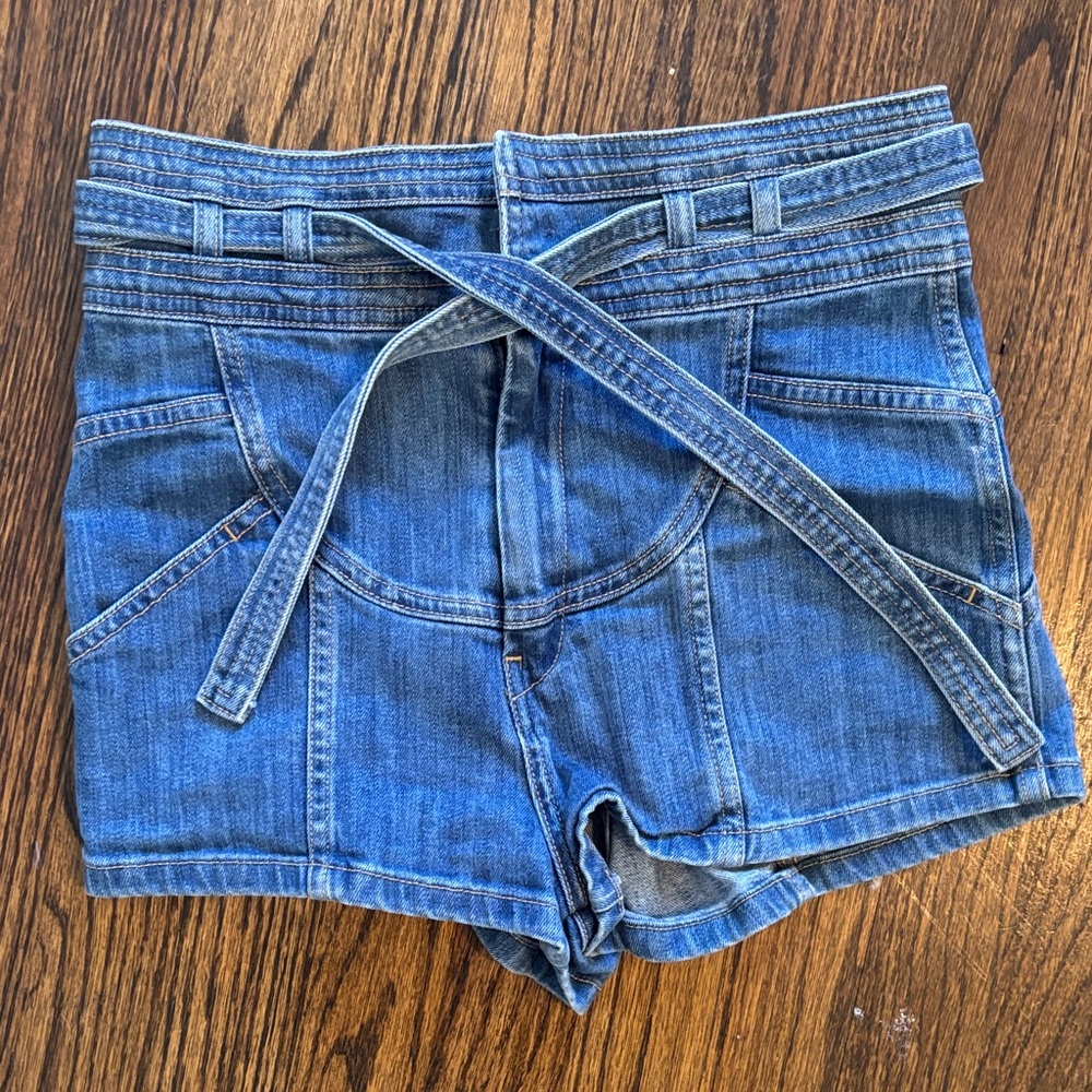 Stoned Immaculate Denim Jean Shorts with Belt